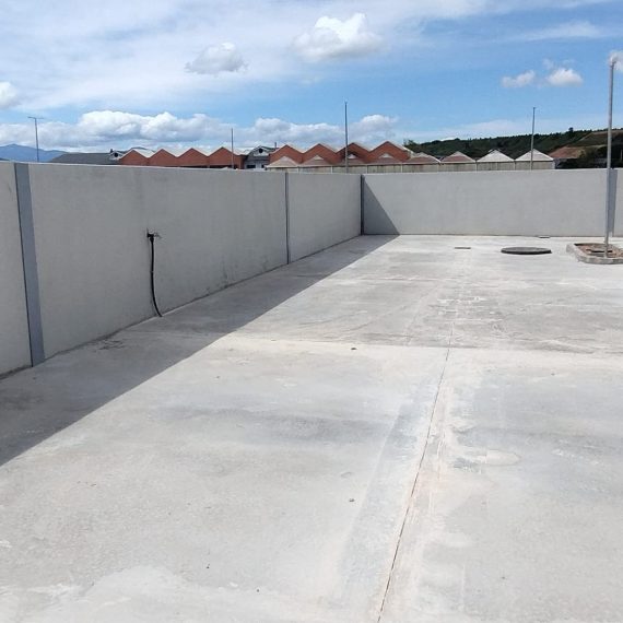 Instalación completa del parking para camiones del polígono industrial de Bembibre